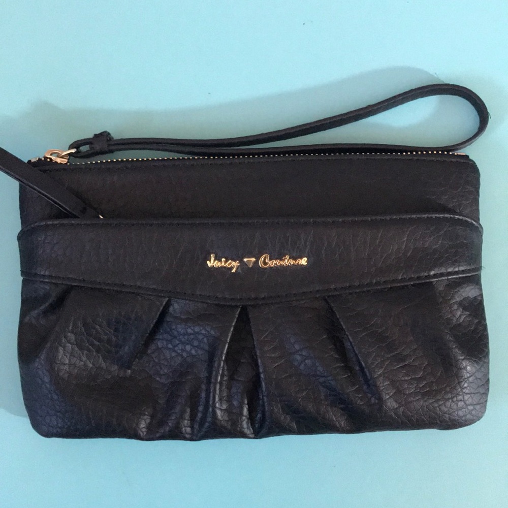 Juicy Couture wristlet